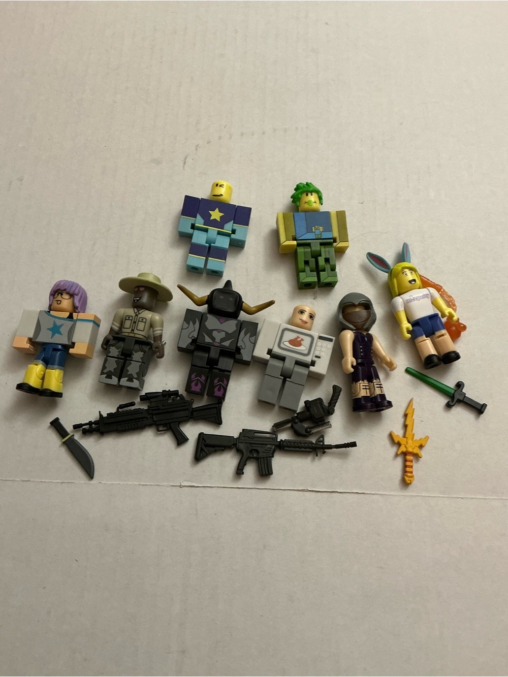 Roblox Assorted Kids Toy Figure Lot - Multi-Color